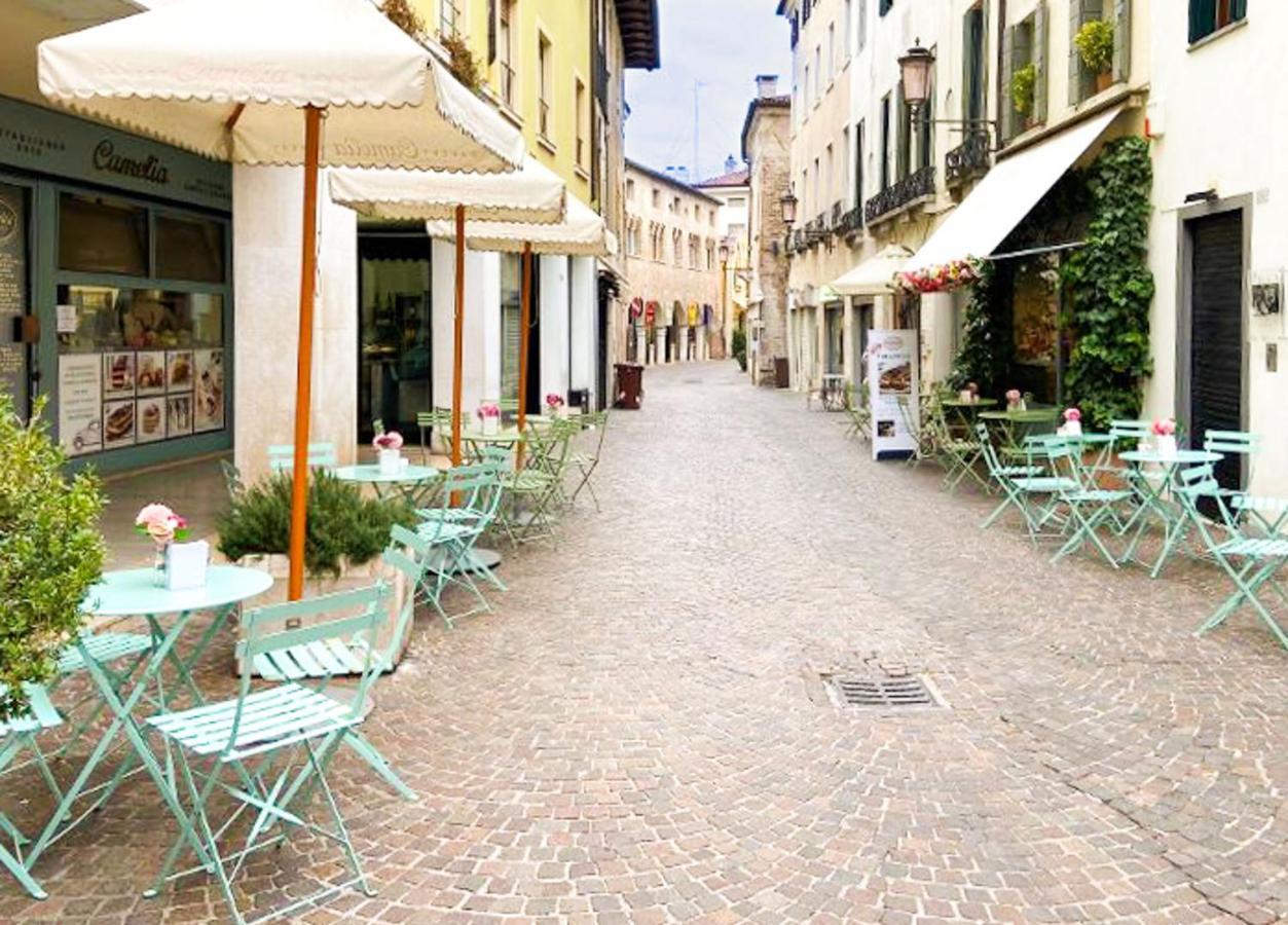 Dolfin Apartment * * * * * Treviso Bagian luar foto